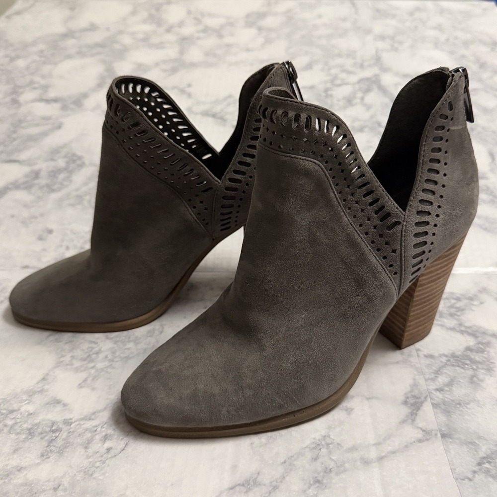 Vince Camuto Fileana Gray Suede Booties Boots Heel Perforated‎ Size 6.5